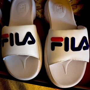 Athletic Disruptor Bold Slide